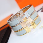 „Dream“-Armband in Hellblau