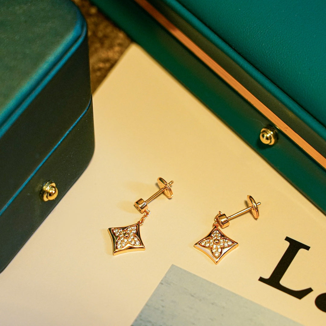 ¡®Dream¡¯STAR DIAMONDS EARRINGS GOLD