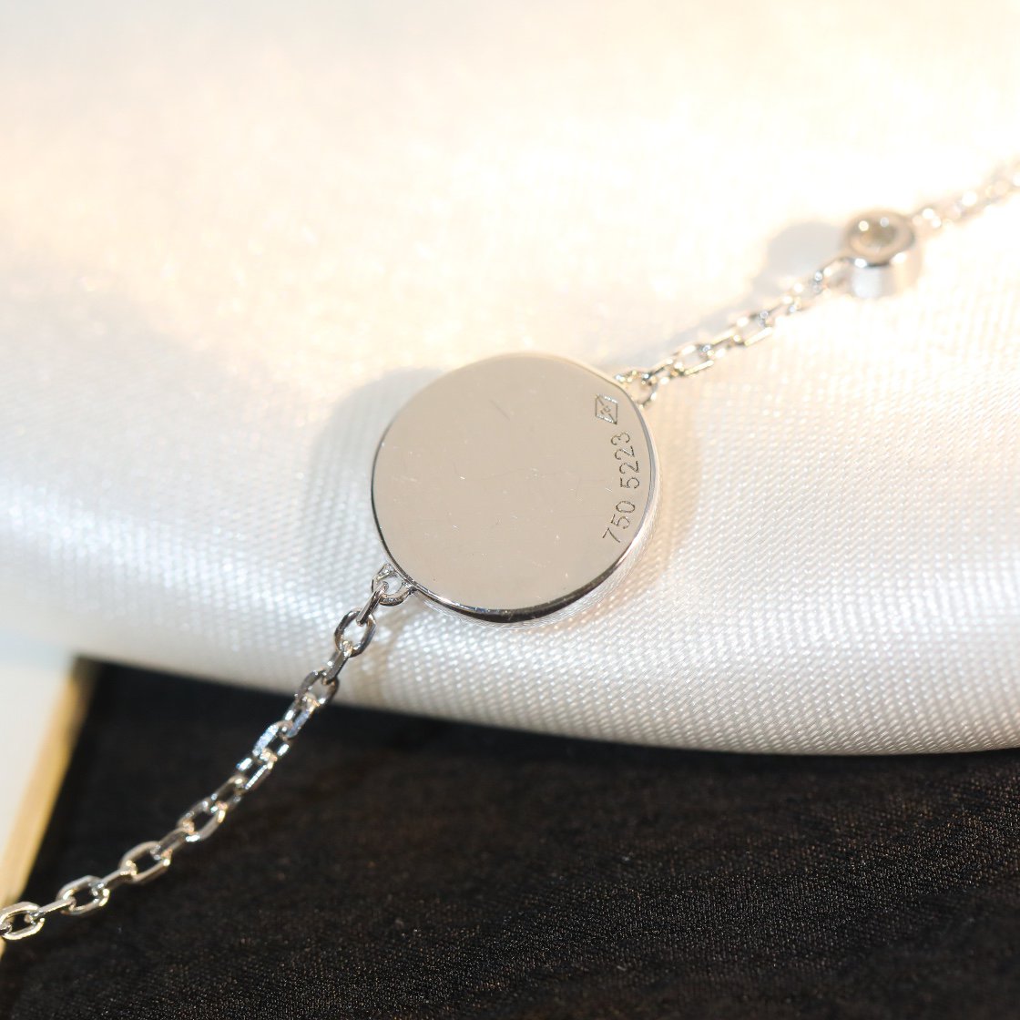 ¡®Dream¡¯SUN MOTIF PINK MOP SILVER BRACELET
