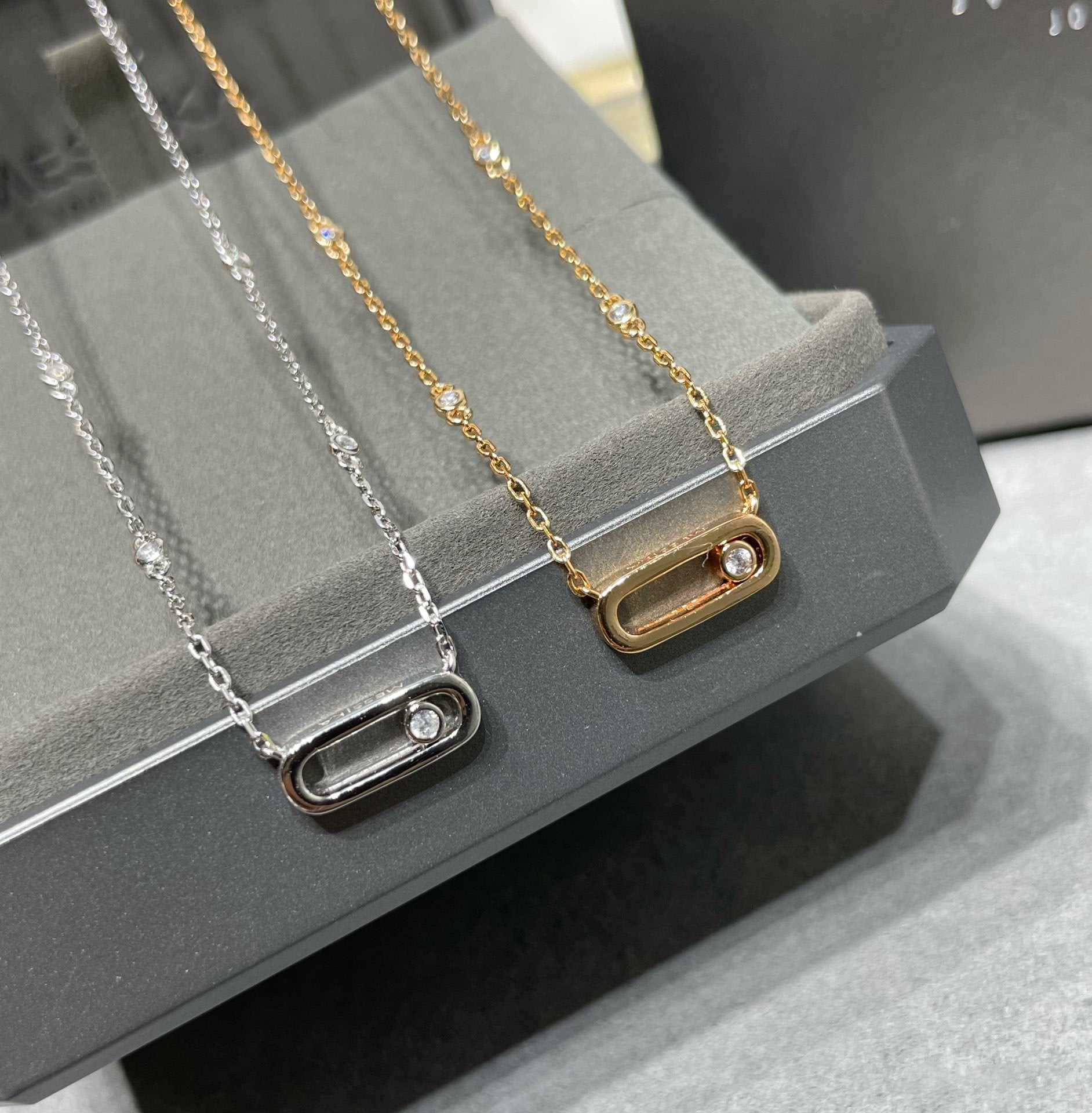[Dream ]MOVE UNO DIAMOND NECKLACE