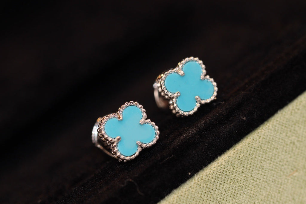 ¡®Dream¡¯CLOVER MINI TURQUOISE SILVER STUD EARRINGS