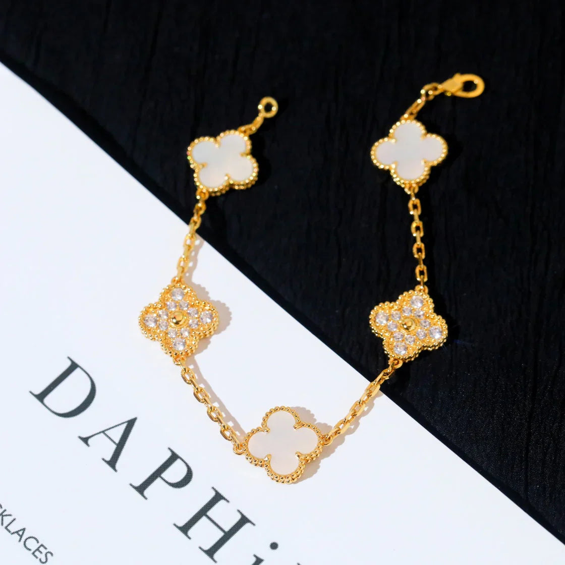 [Dream]New CLOVER WHITE PEARL MOP 5 MOTIF BRACELET COLLECTION