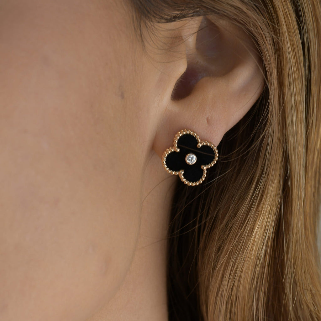 ¡®Dream¡¯CLOVER MEDIUM 1 MOTIFS ONYX DIAMOND EARRINGS