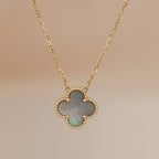 ®Dream®CLOVER 15MM HALSKEHHE AUS GRAUEM PERLMUTT