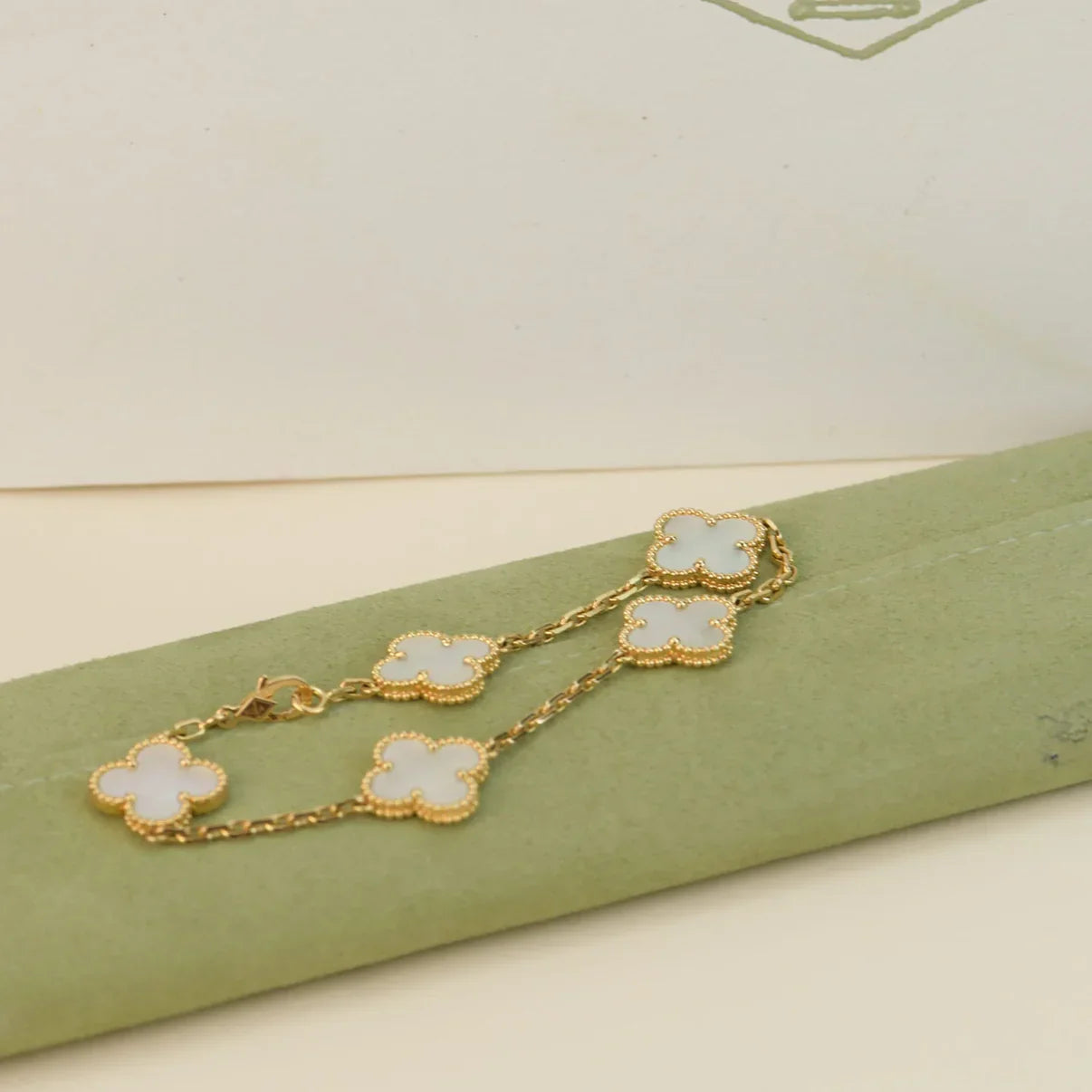 [Dream]New CLOVER WHITE PEARL MOP 5 MOTIF BRACELET COLLECTION