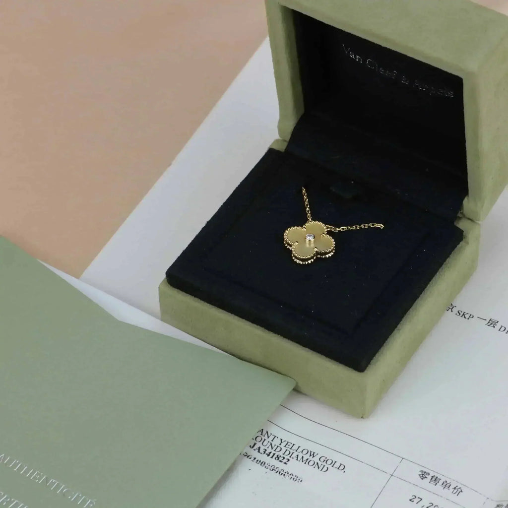 ¡®Dream¡¯CLOVER 15MM DIAMANT GOLD PERLMUTT HALSKETTE