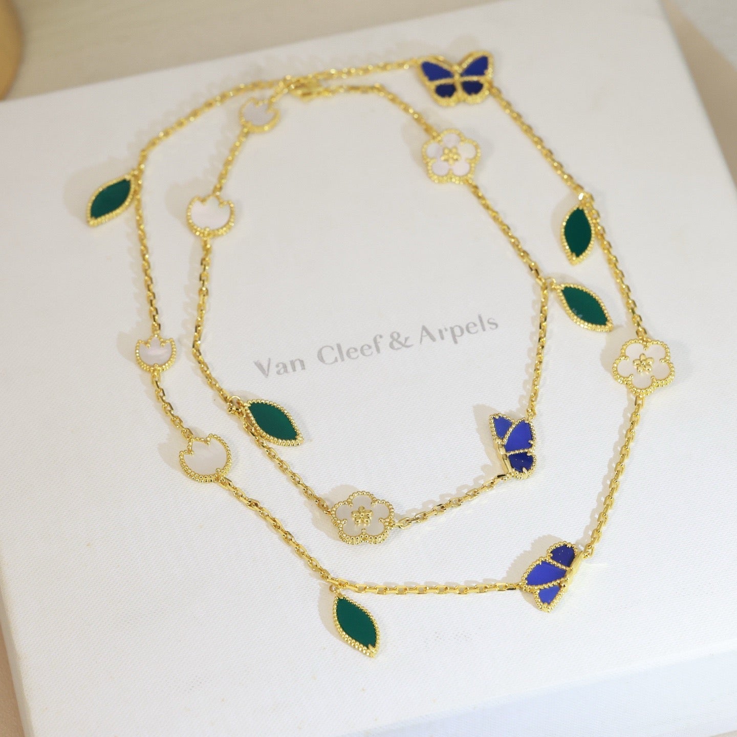 [Dream JURI]LUCKY SPRING BUTTERFLY 15 FLOWER NECKLACE
