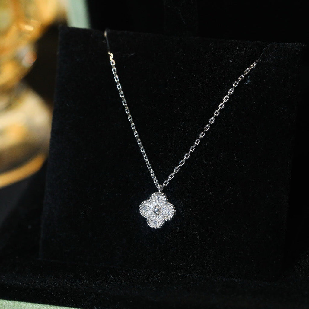 ¡®Dream¡¯CLOVER MINI 9.5MM PENDANT DIAMOND NECKLACE