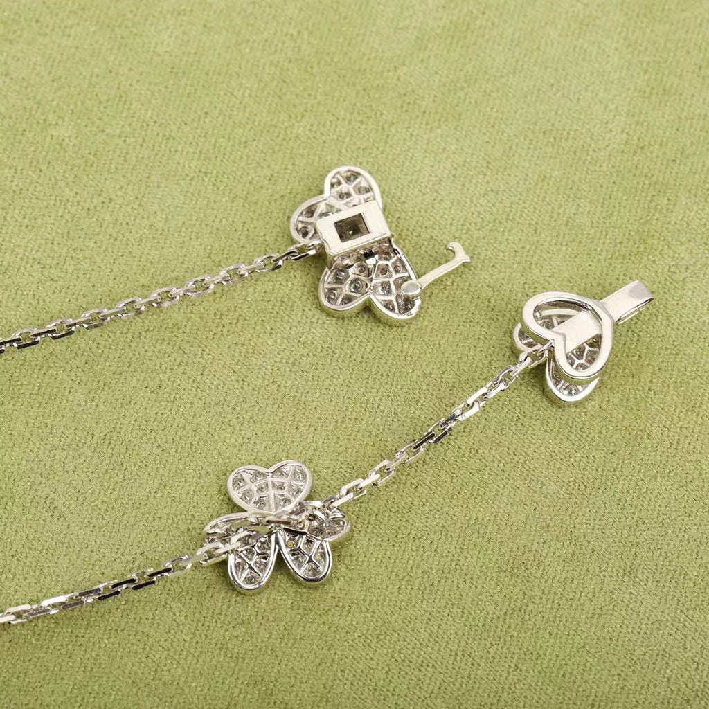 ¡®Dream¡¯FRIVOLE SILVER 9 FLOWERS NECKLACE