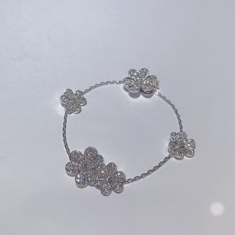 ¡®Dream¡¯FRIVOLE SILVER 5 FLOWERS BRACELET