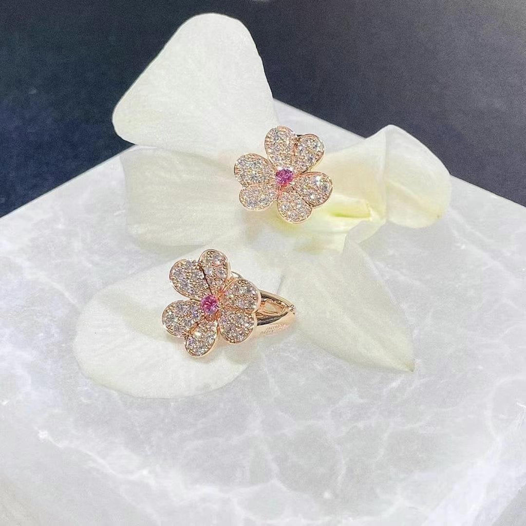 ¡®Dream¡¯FRIVOLE PINK GOLD FLOWER DIAMOND EARRINGS