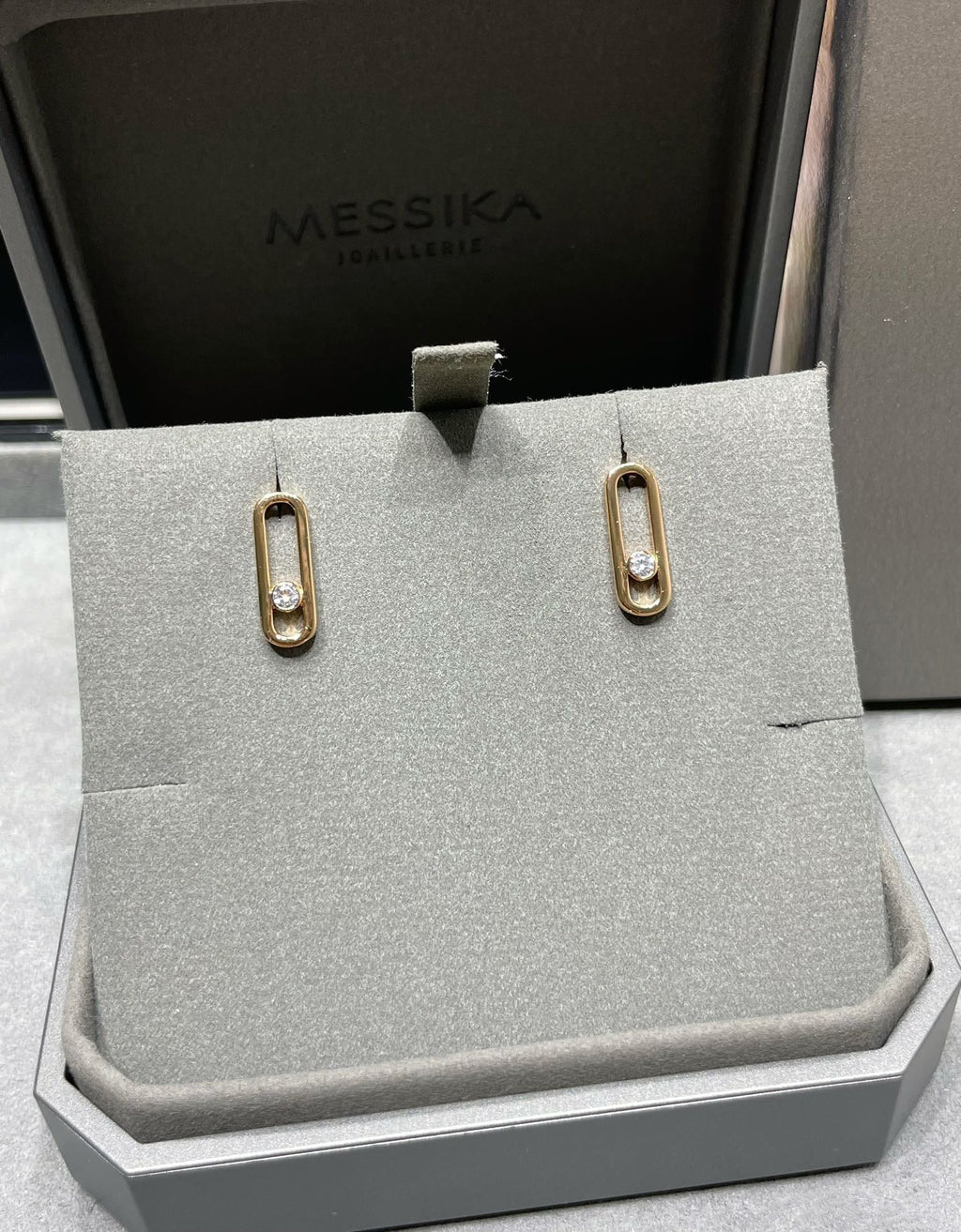 [Dream ]MOVE UNO SMALL 1 DIAMOND EARRINGS