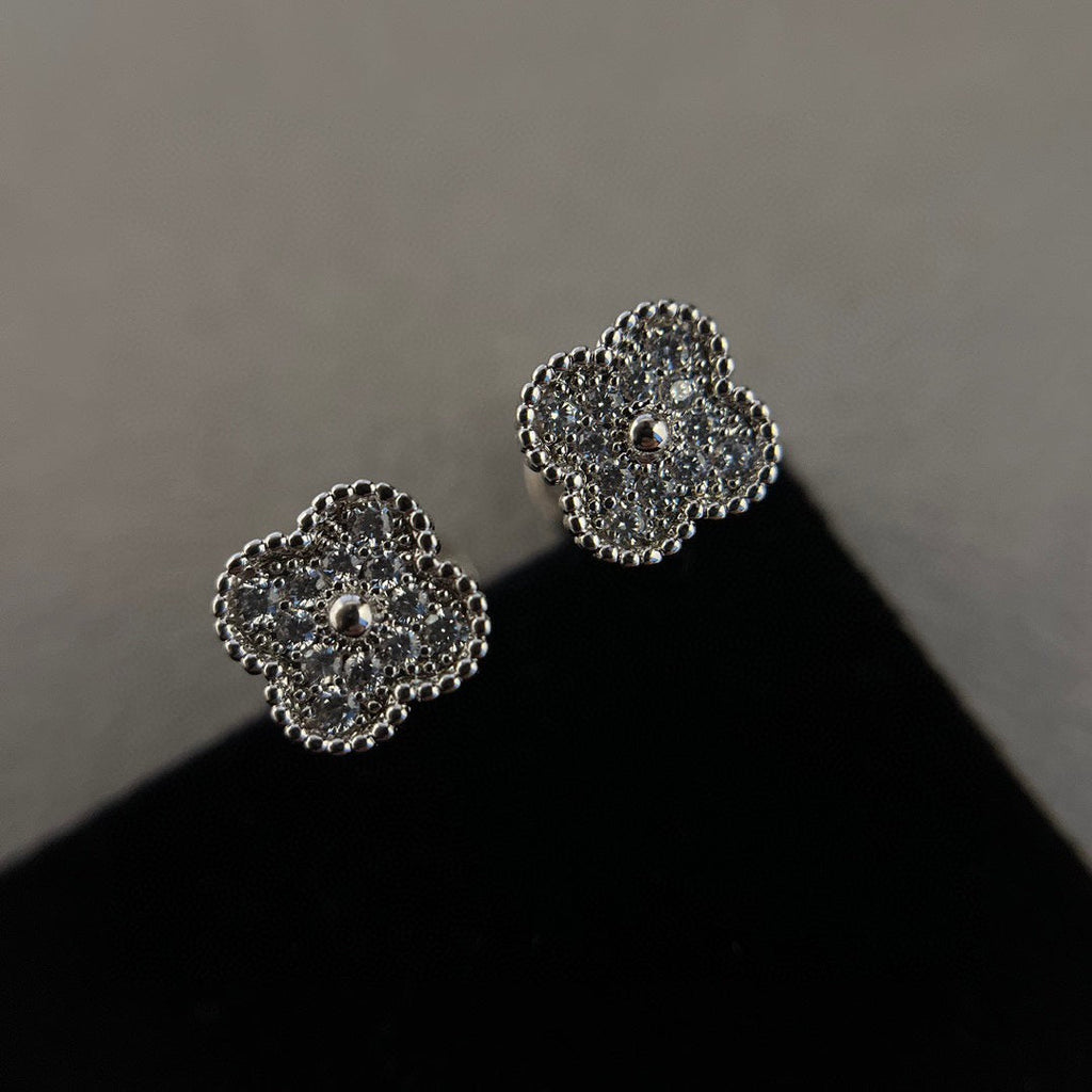 ¡®Dream¡¯CLOVER MINI DIAMOND STUD EARRINGS